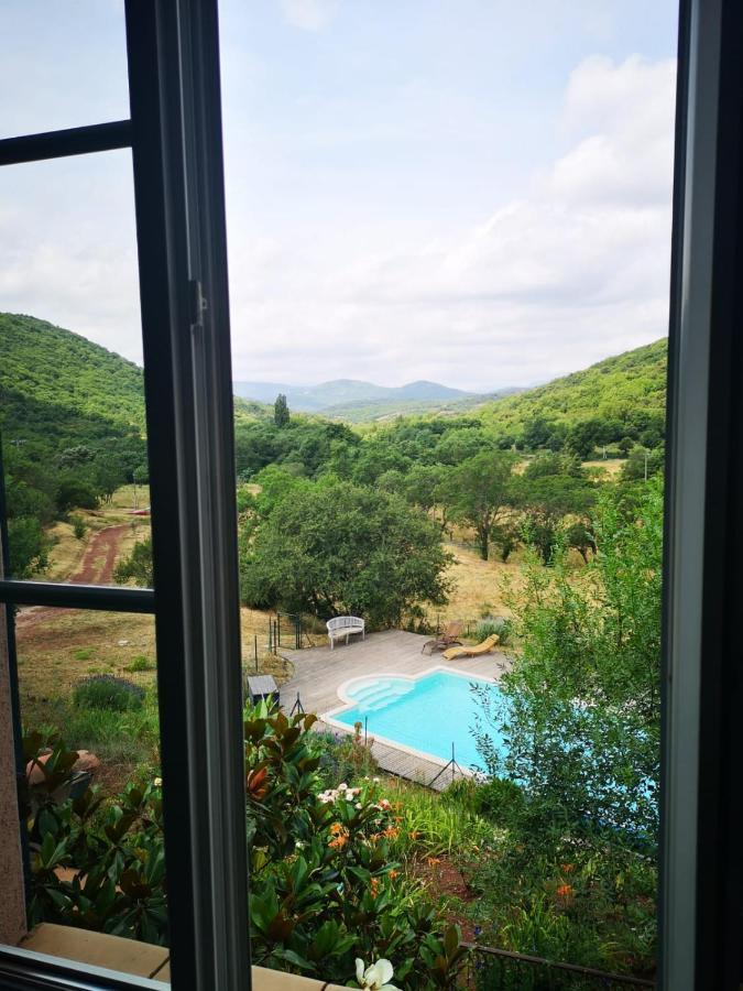 Bed and Breakfast Domaine De Montbarri La Tour-sur-Orb Экстерьер фото
